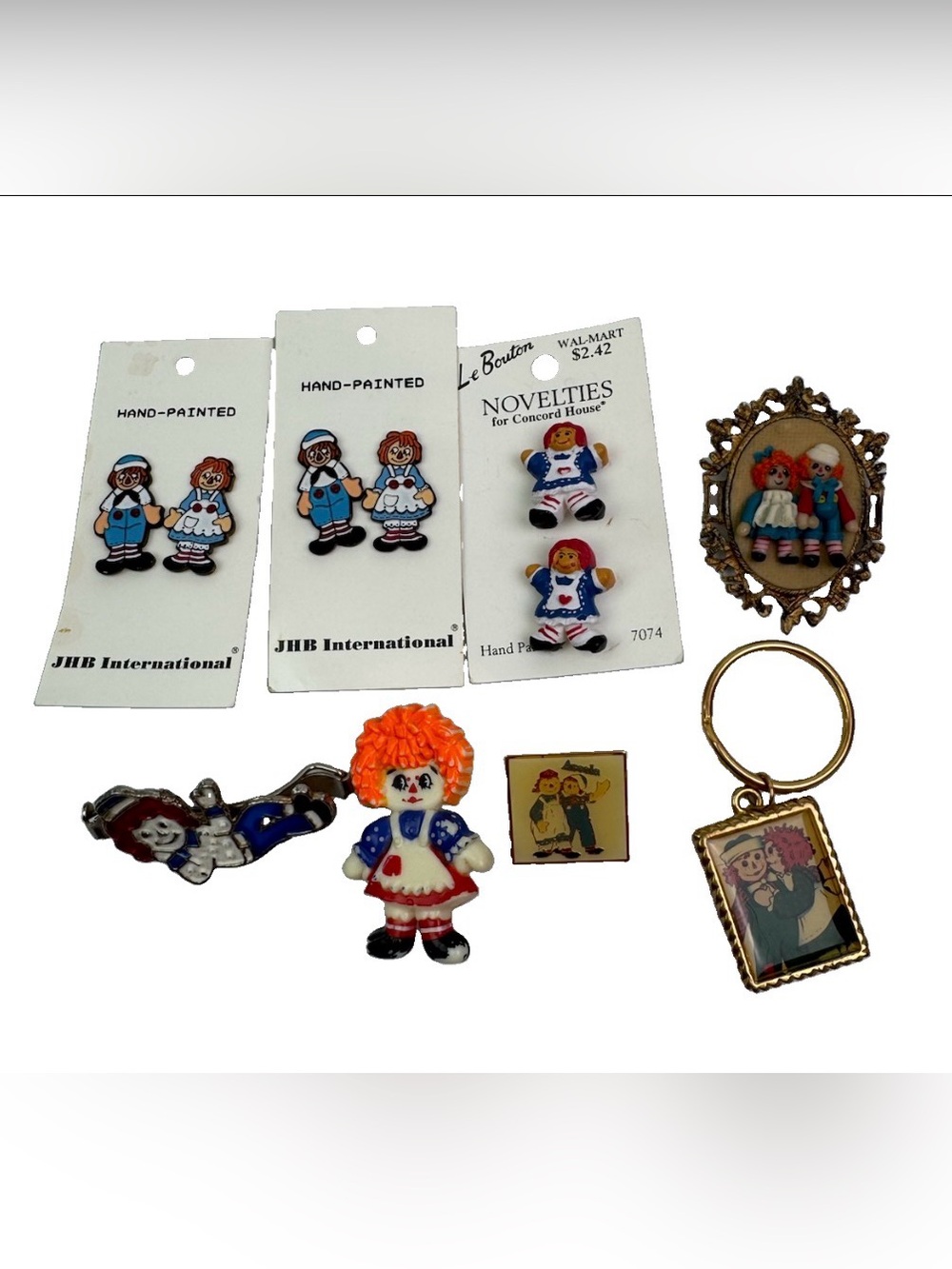 Vintage Raggedy Ann & Andy Collectibles Lot ( Buttons, Pins, Keychain, Brooches)
